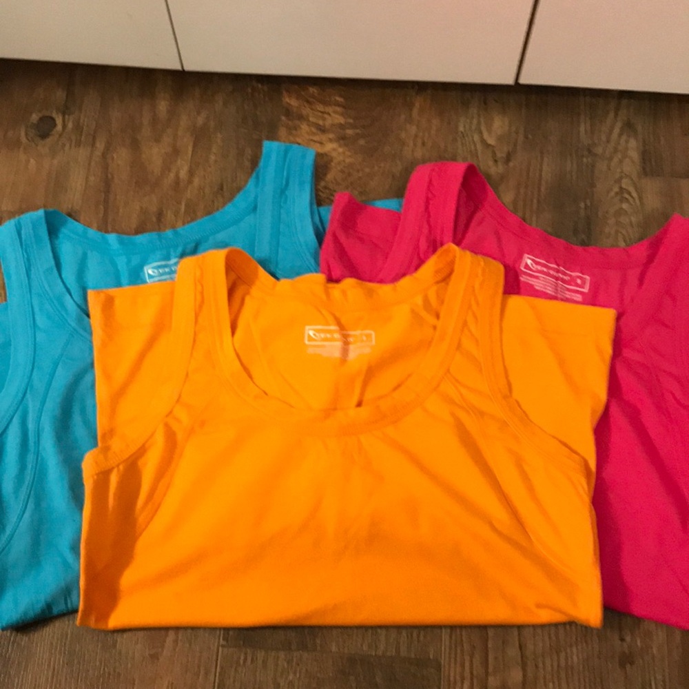 3 workout tanks